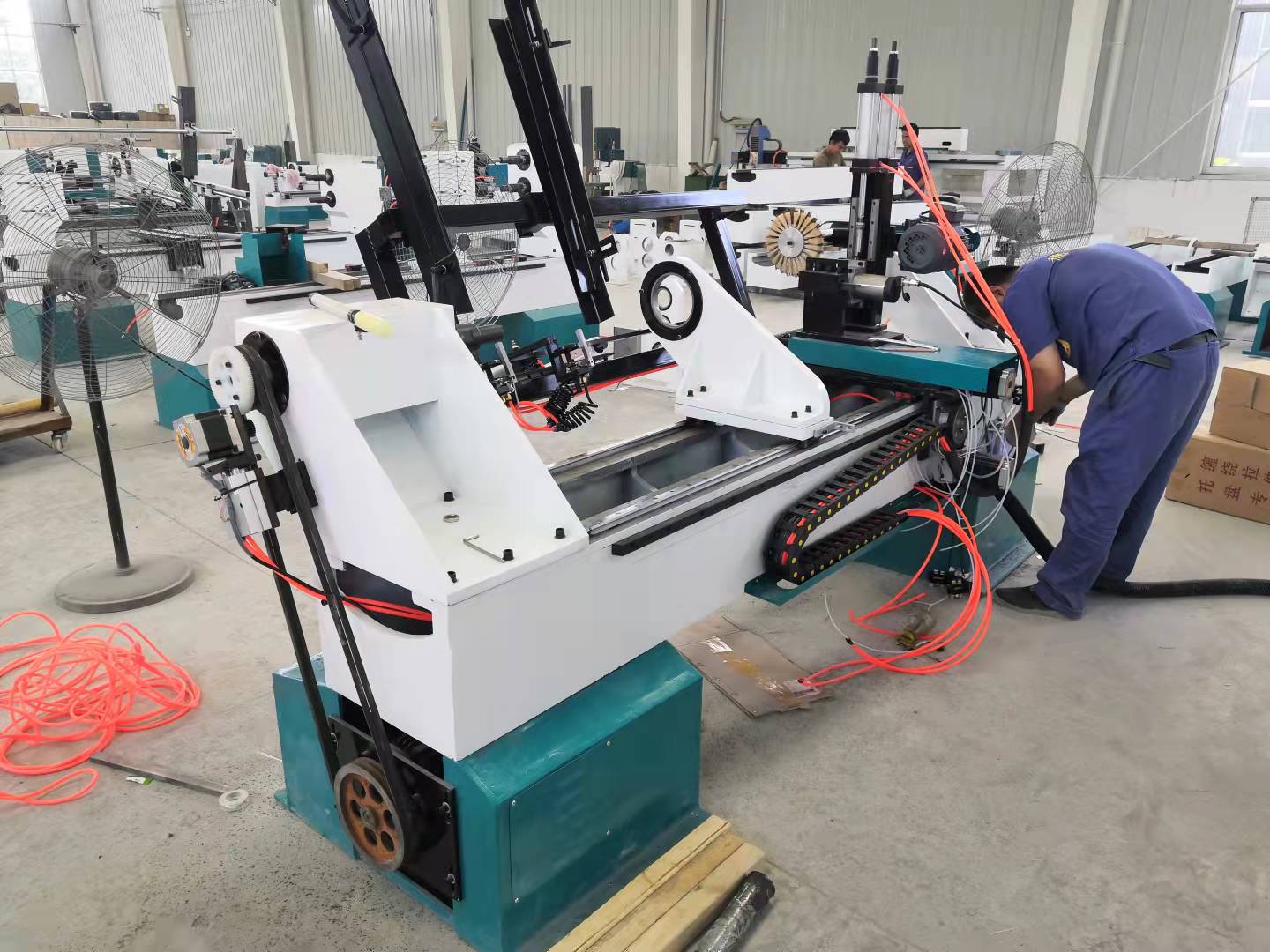 Tour à bois Cnc avec système d - Cnc Wood Lathe Machine avis et prix